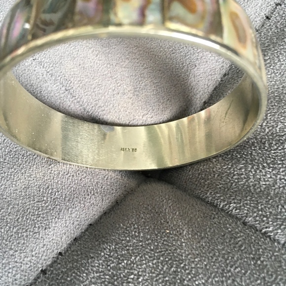 Abalone Shell Bangle Bracelet - Mexico - Picture 2 of 4